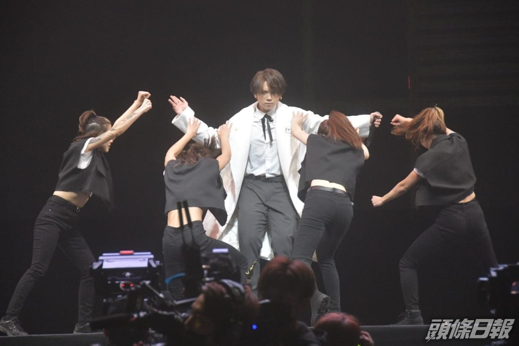 超有人氣 姜濤係人氣王。